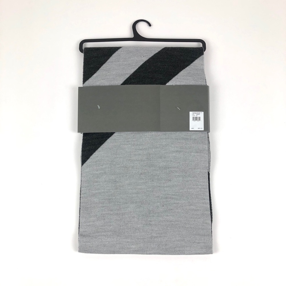 Michael Kors Men’s Reversible Beanie & Scarf Set - Picture 3 of 6